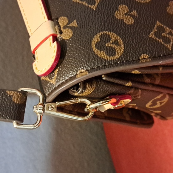 Fashion Bag - Picture 3 of 11